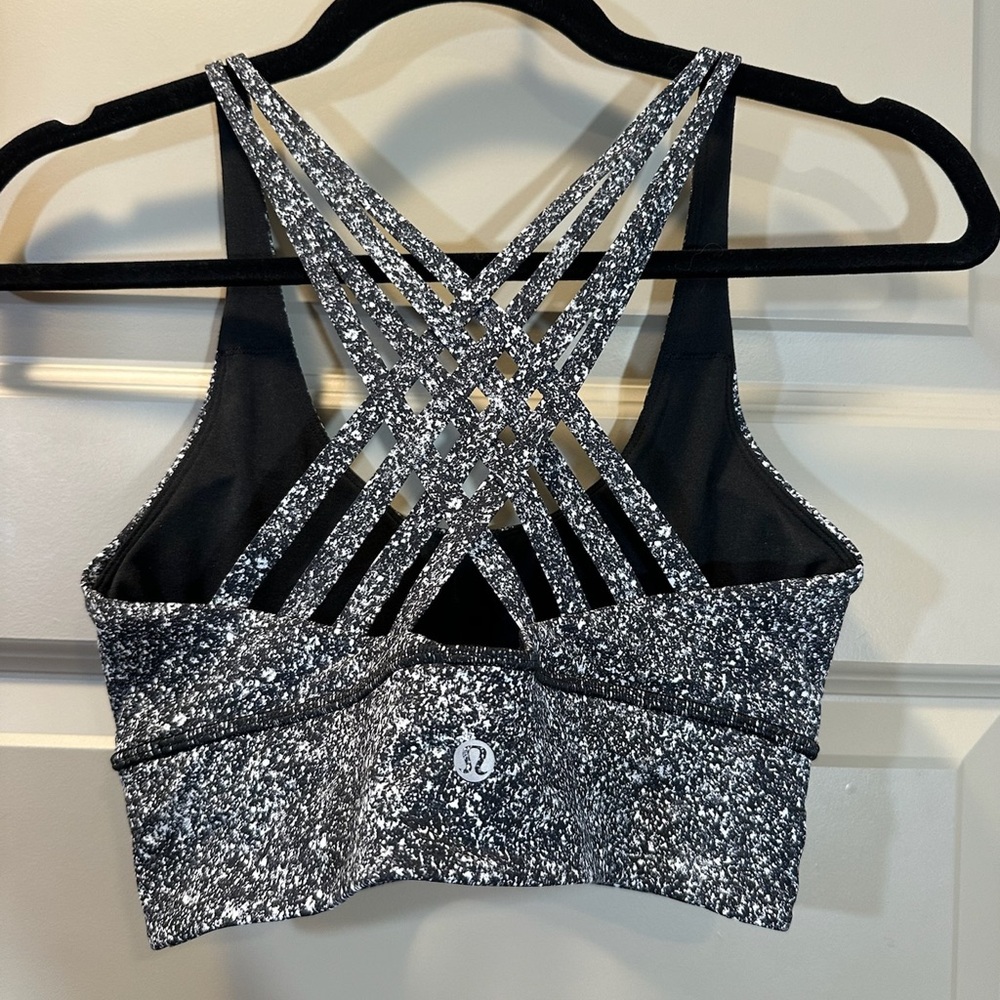 Lululemon Free to Be Moved Sport Bra, Women’s Size 4 - NWOT - Picture 2 of 3